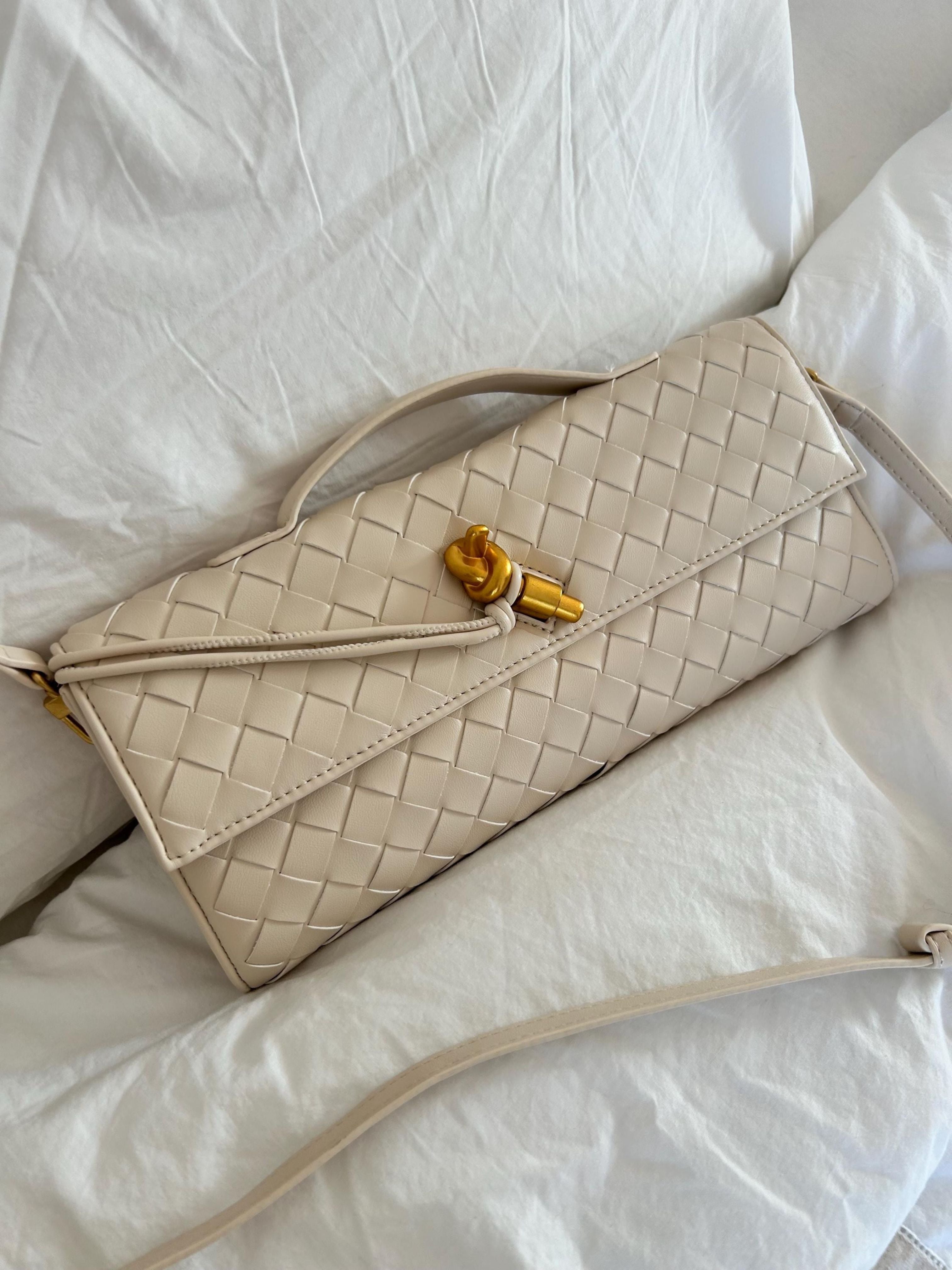 Camila | Elegantná tkaná kabelka s štíhlym dizajnom