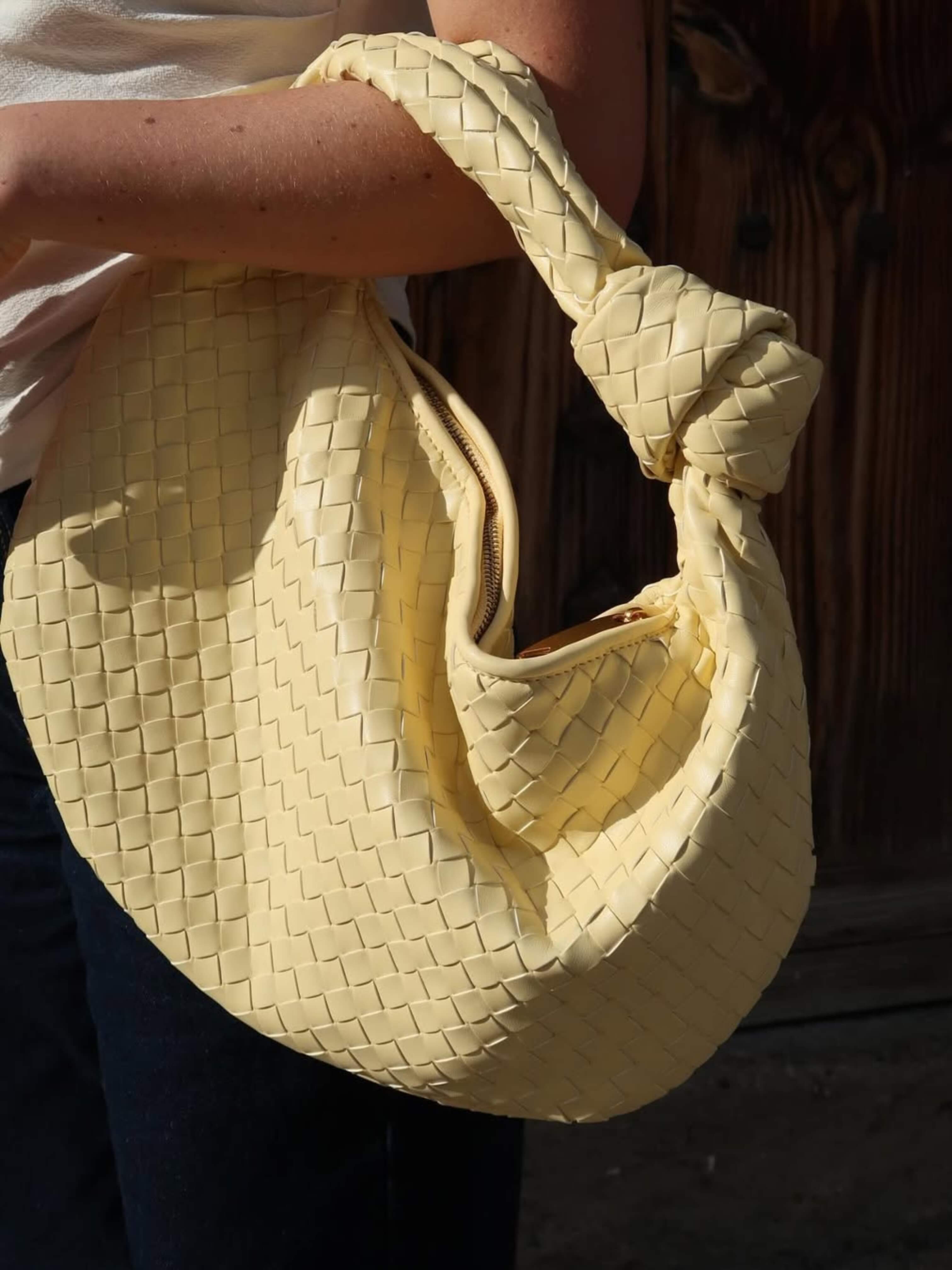 Giselle | Stredná kabelka cez rameno s pleteným uzlom