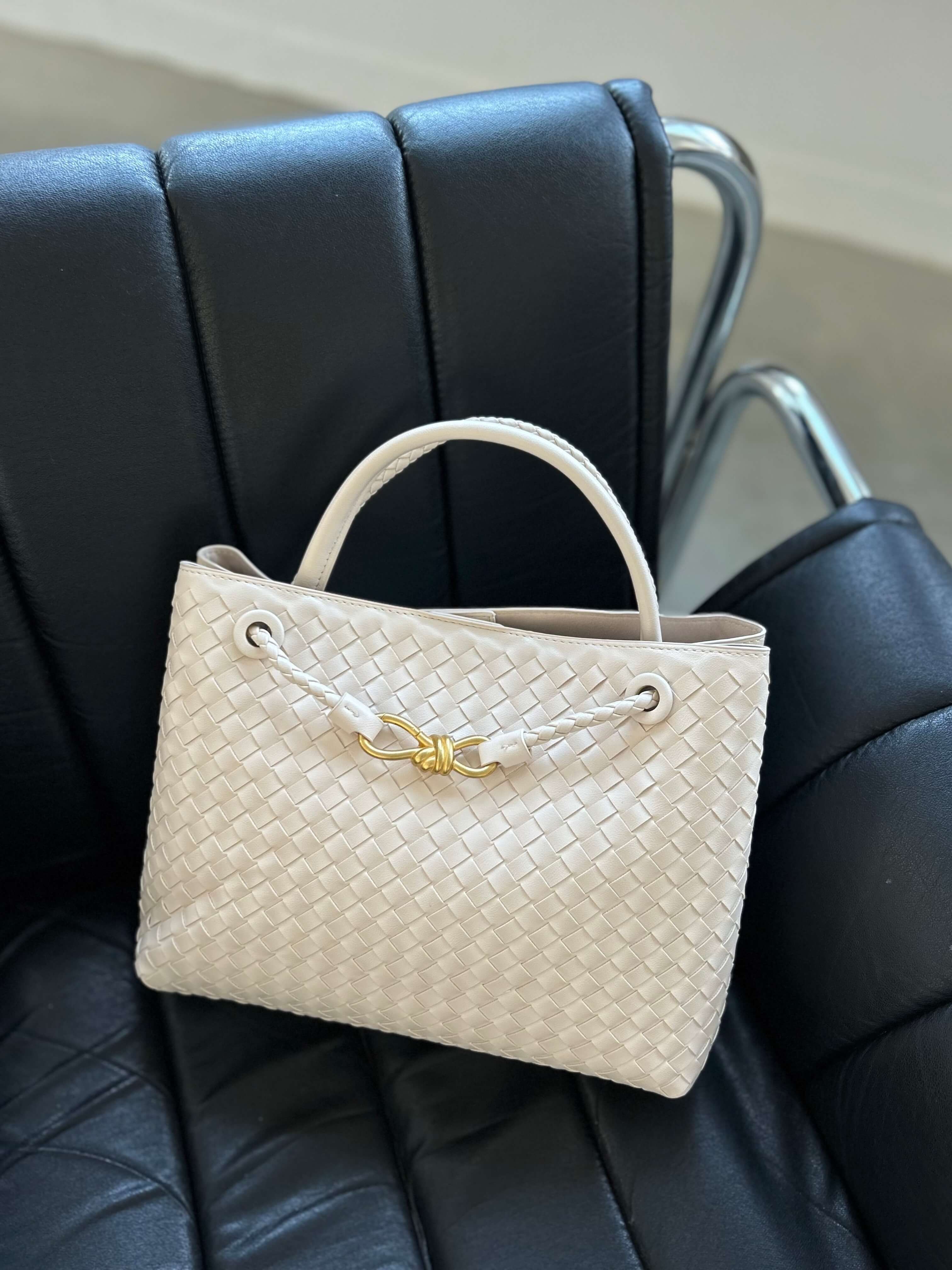 Vivienne | Nadčasová oversized tkaná kabelka