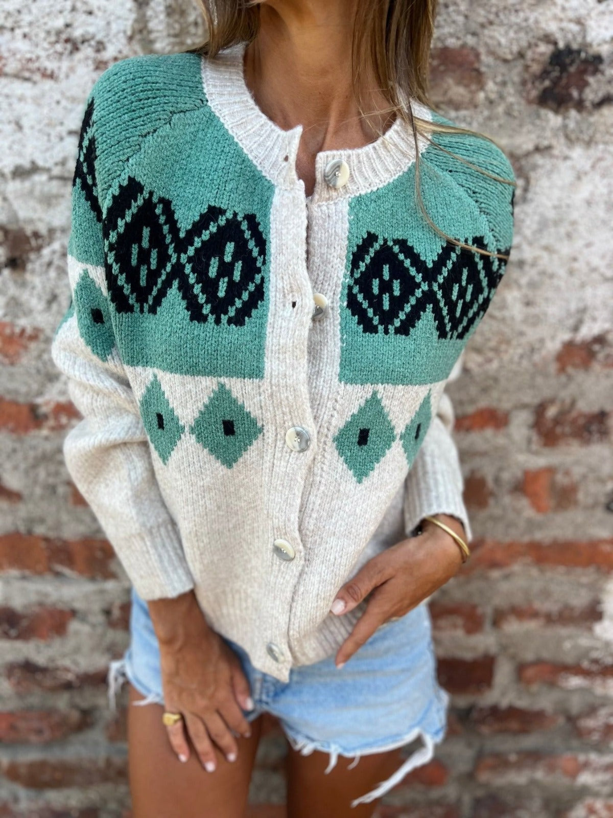 Allison | Retro Island Sweater