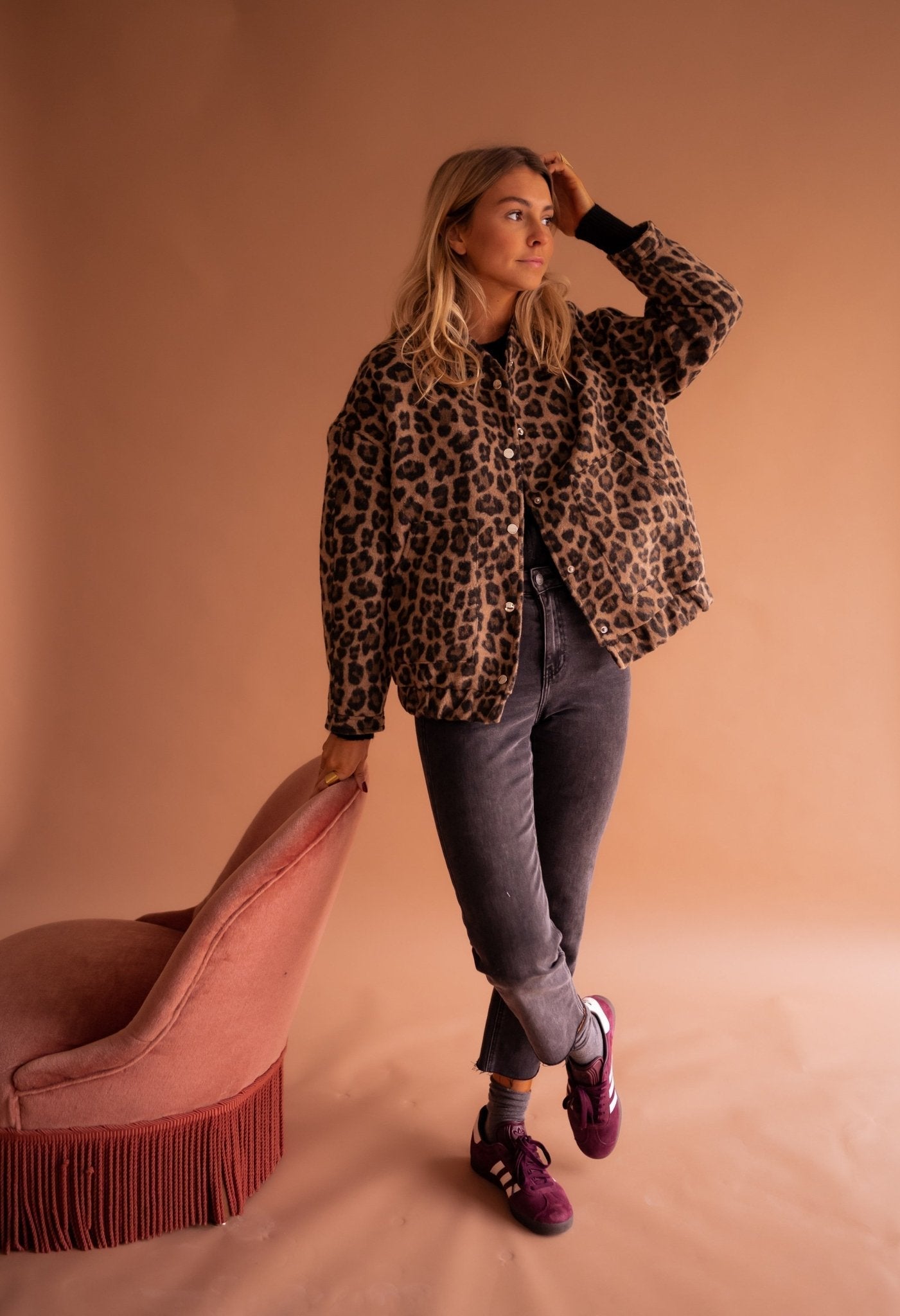 Mila | Stylová bunda s leopardím potiskem