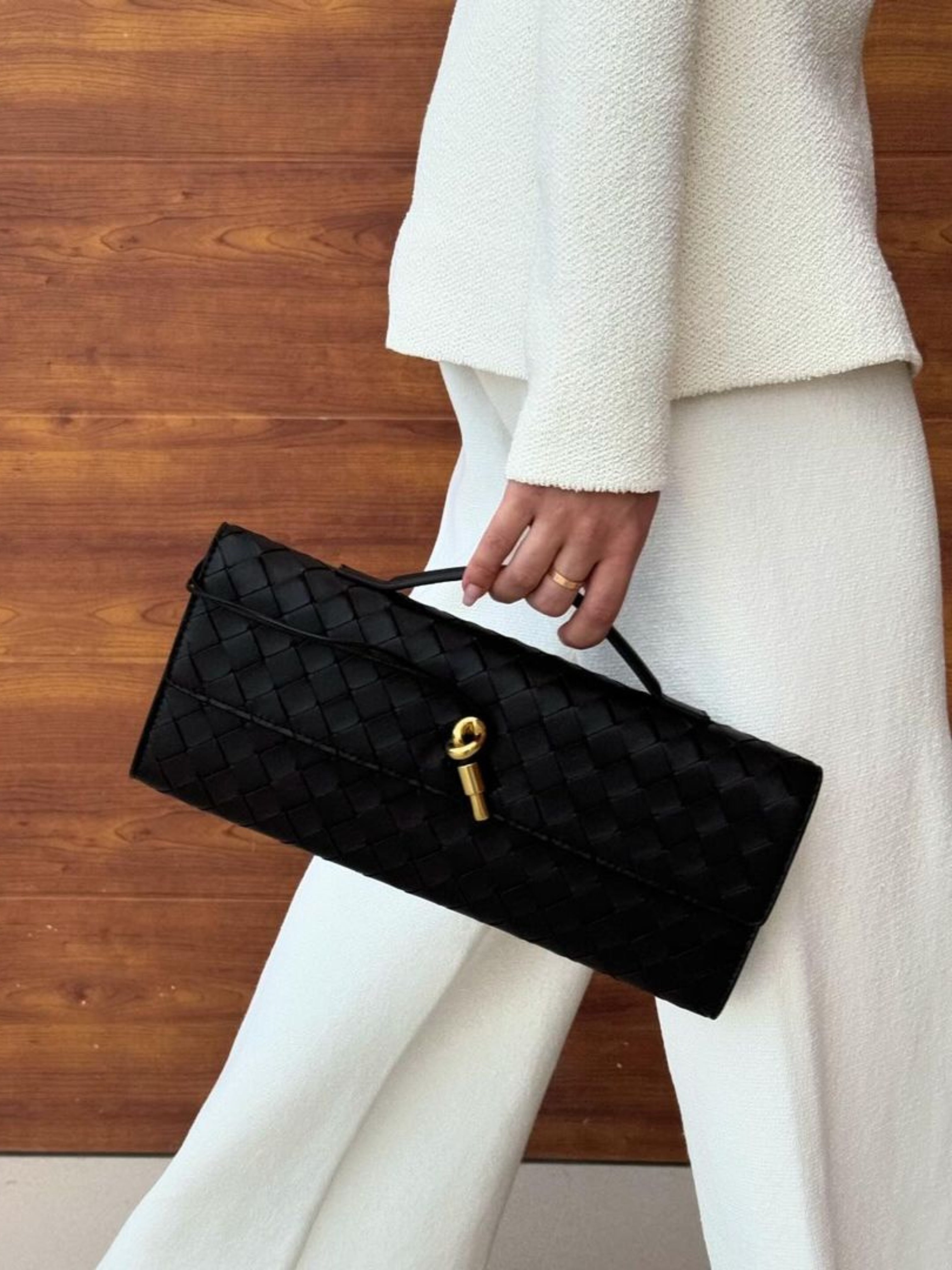 Camila | Elegantná tkaná kabelka s štíhlym dizajnom