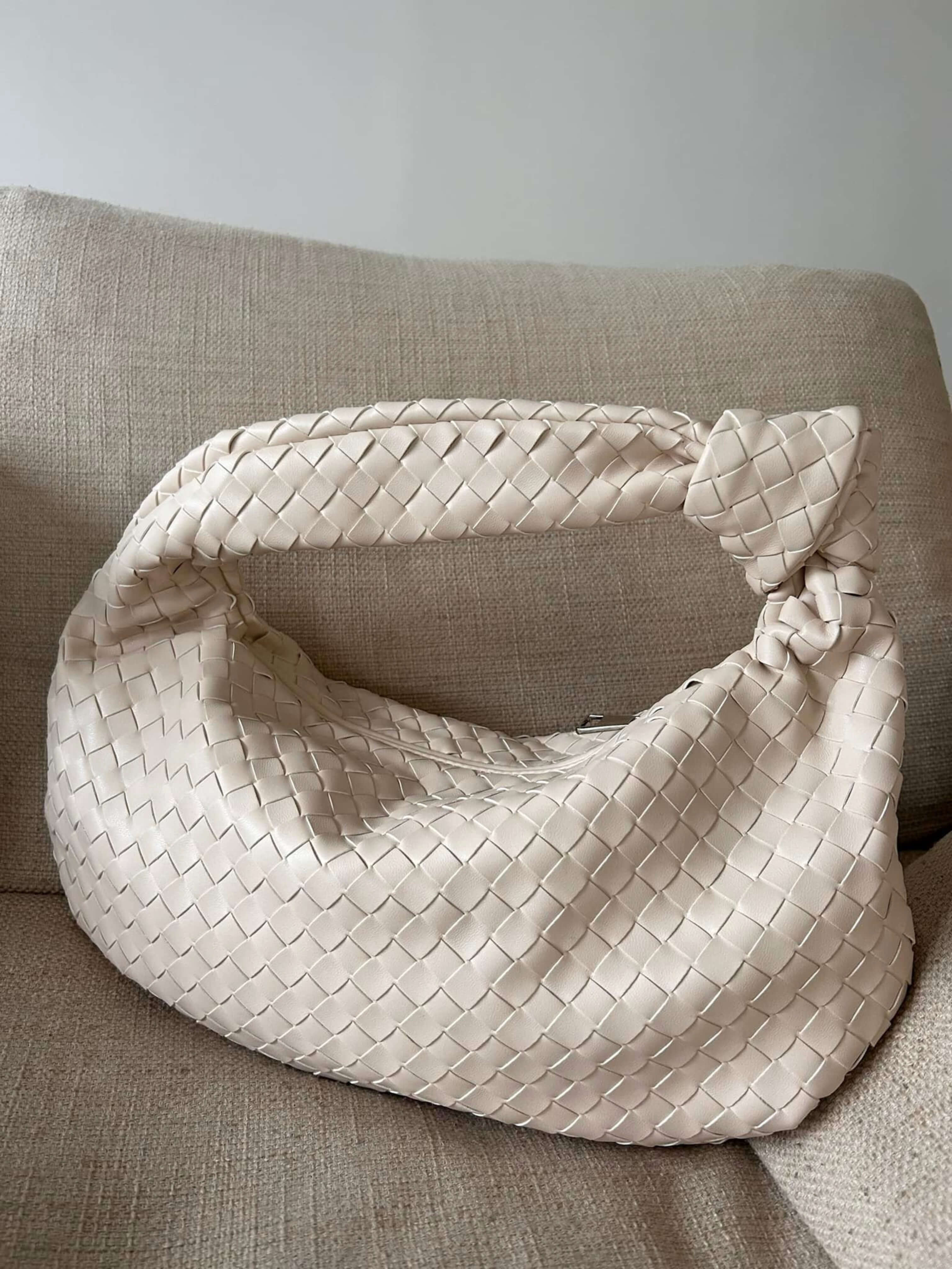 Giselle | Stredná kabelka cez rameno s pleteným uzlom