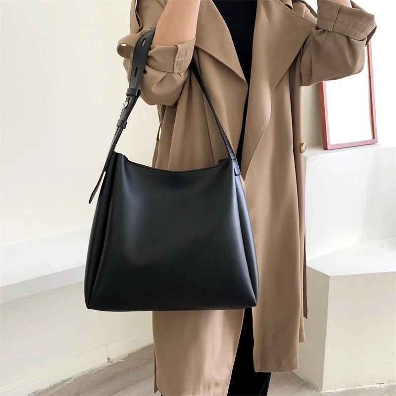 Zara - Priestranná Dámska Taška