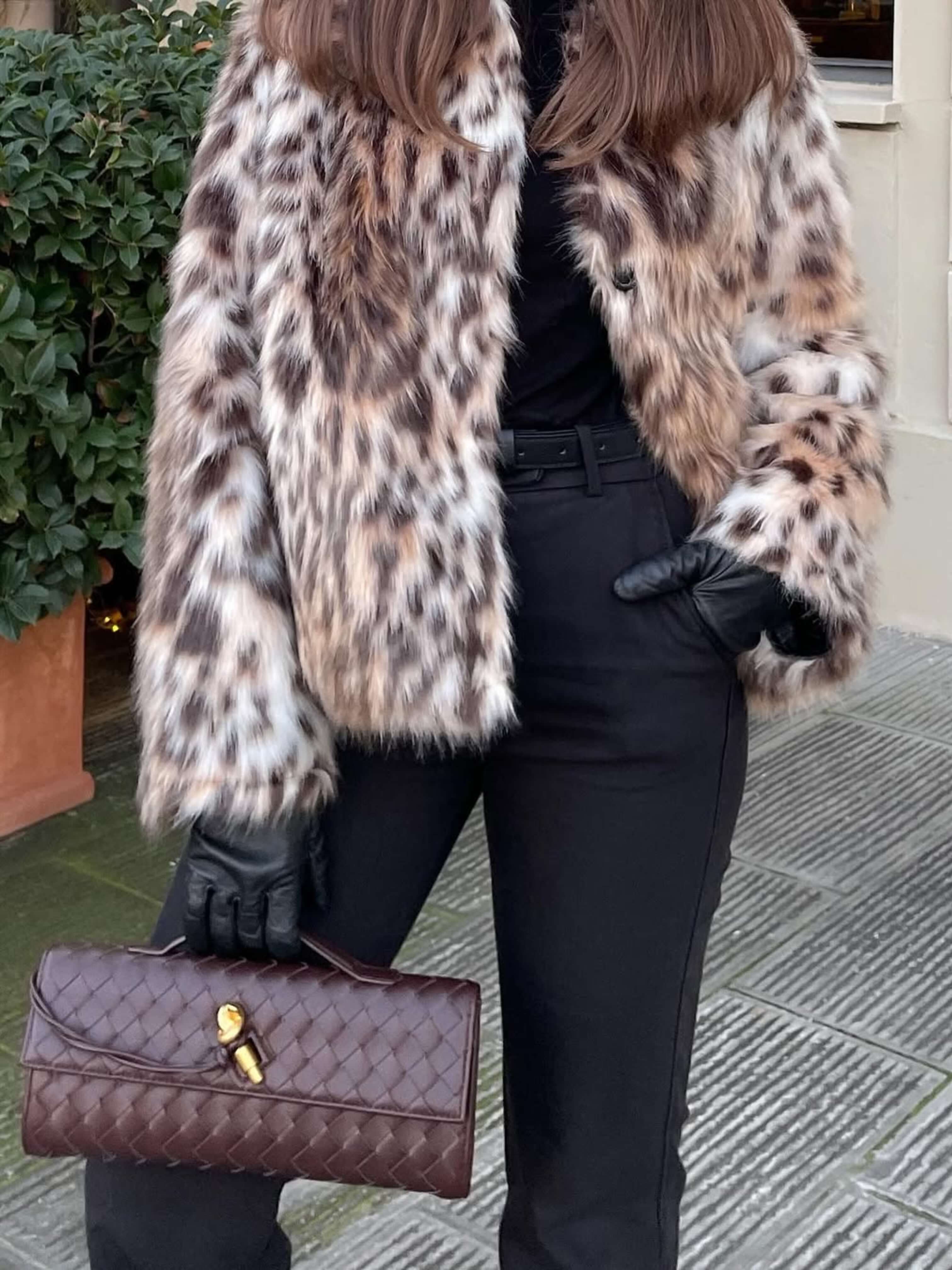 Camila | Elegantná tkaná kabelka s štíhlym dizajnom