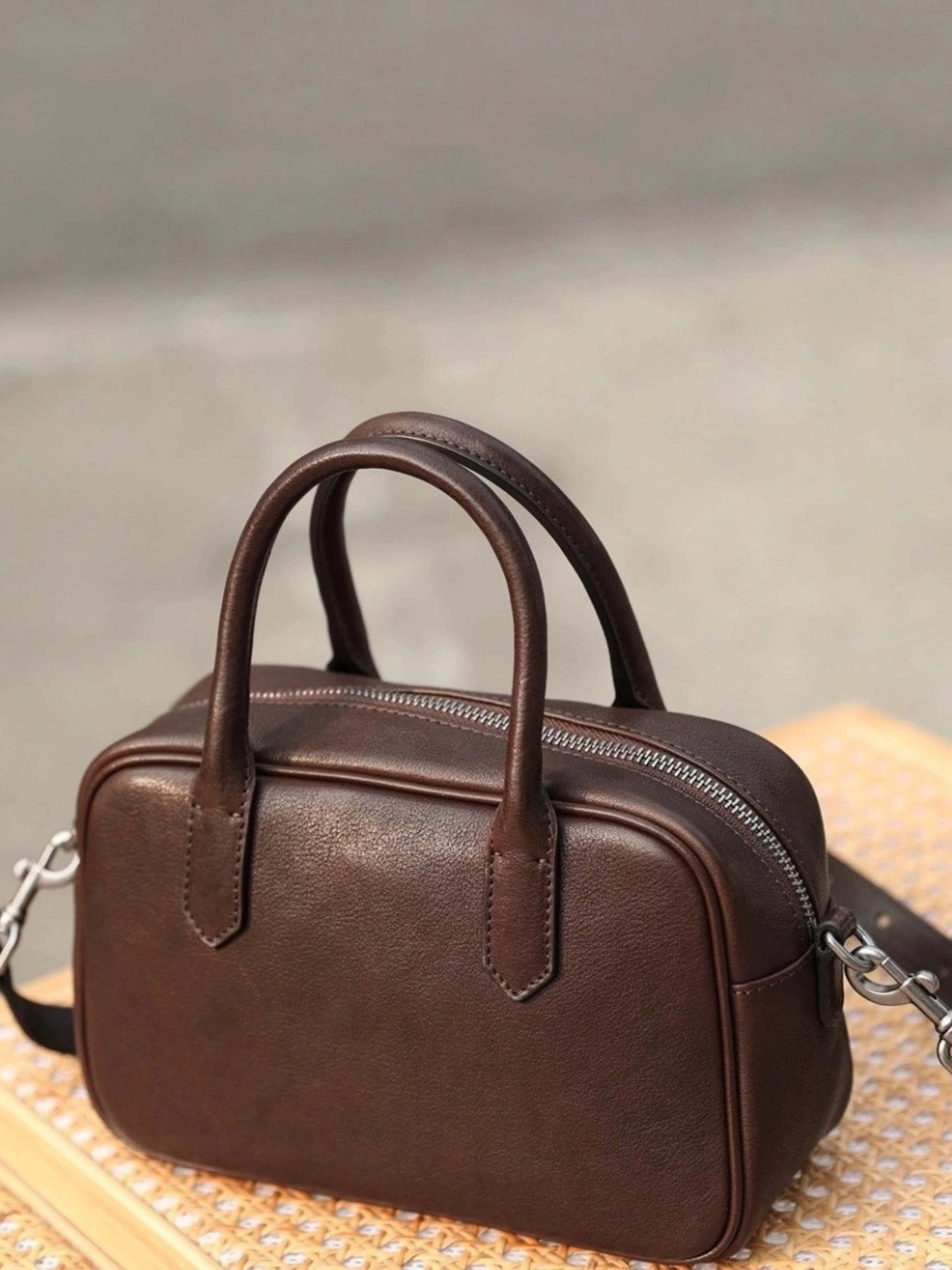 Eliza | Elegantná štvorec kabelka so zipsom