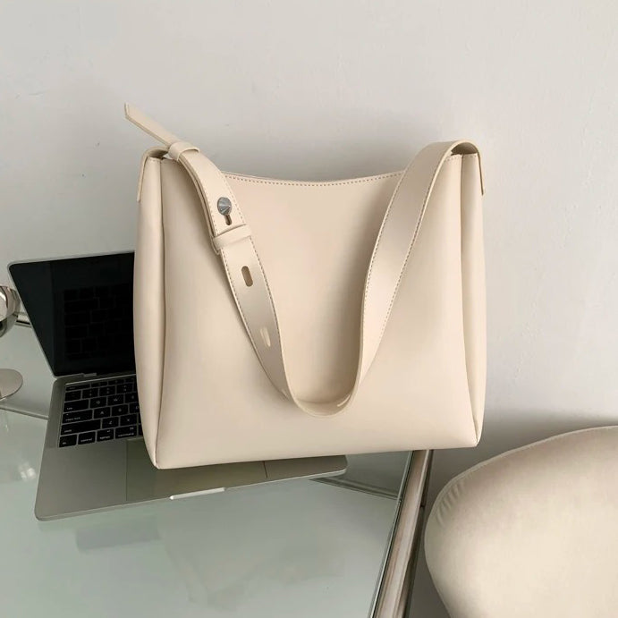Zara - Priestranná Dámska Taška