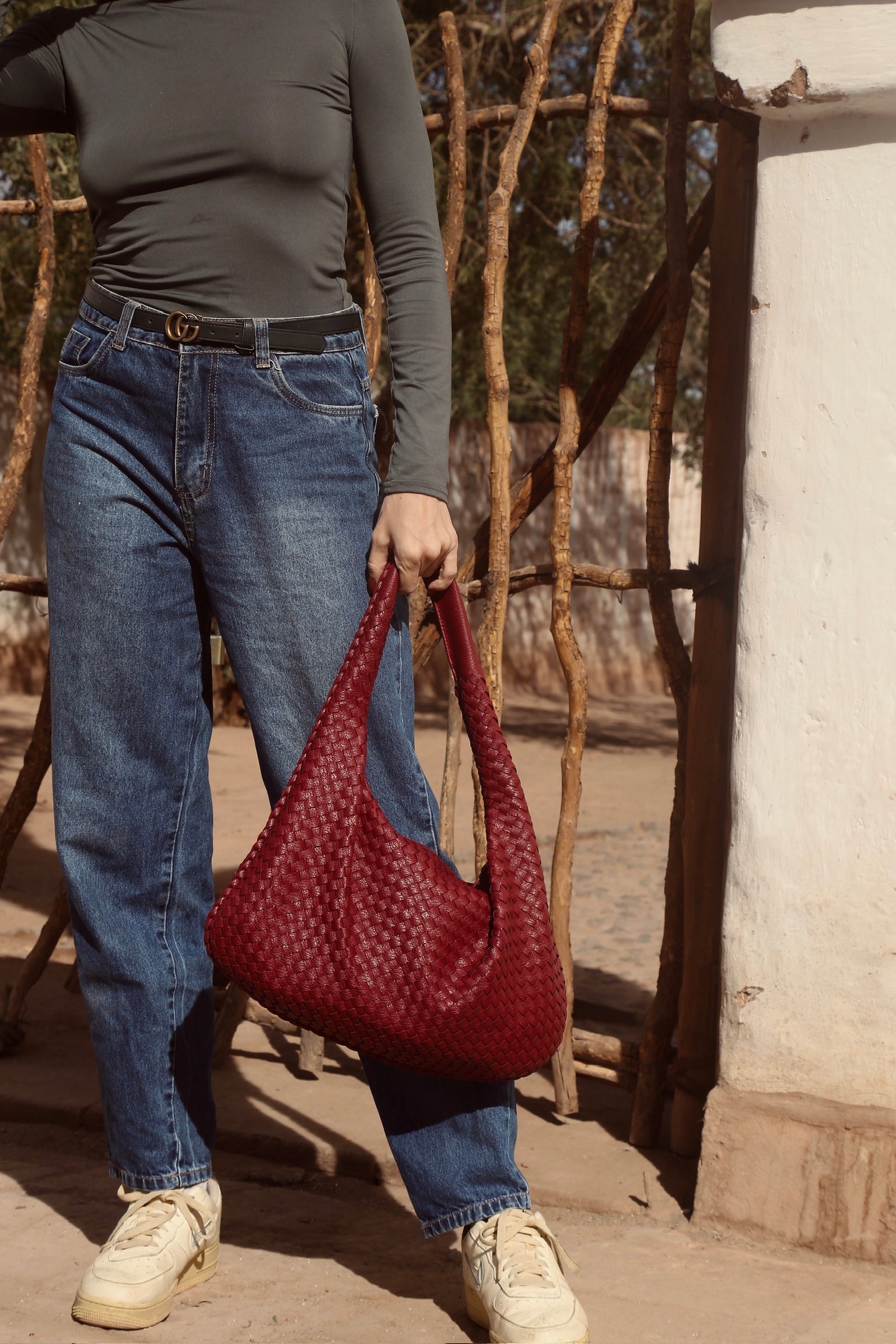 Victoria - Stylish Tote Bag