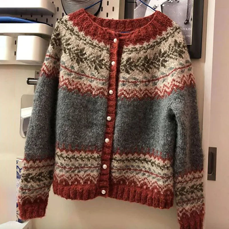 Atasha | Retro Island Sweater